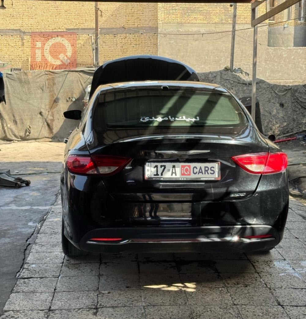 کرایسلەر 200